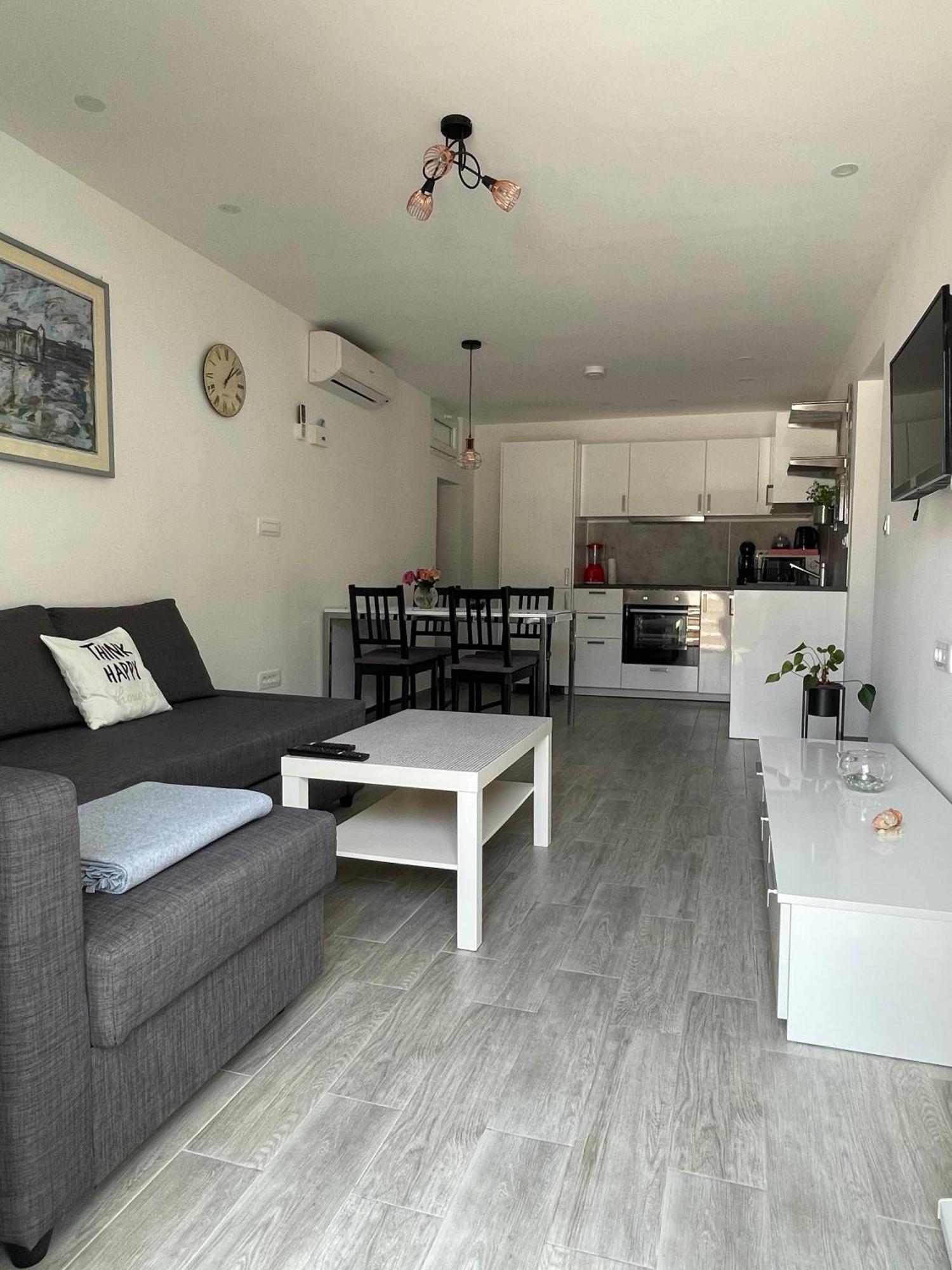 Apartments Tom Mimice Zewnętrze zdjęcie