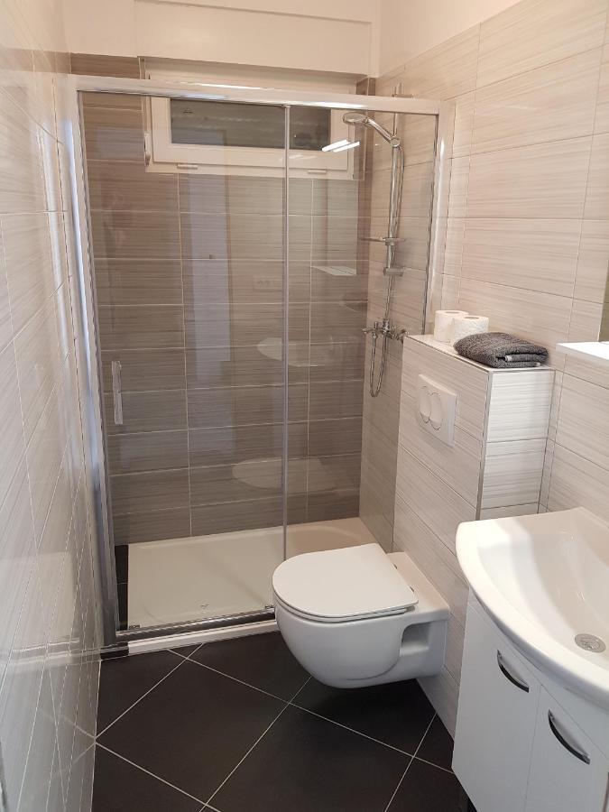 Apartments Tom Mimice Zewnętrze zdjęcie
